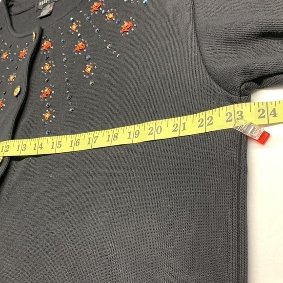 Vintage Nonpareil Embroidered Buttoned Sweater Size Large Black - Picture 10 of 13